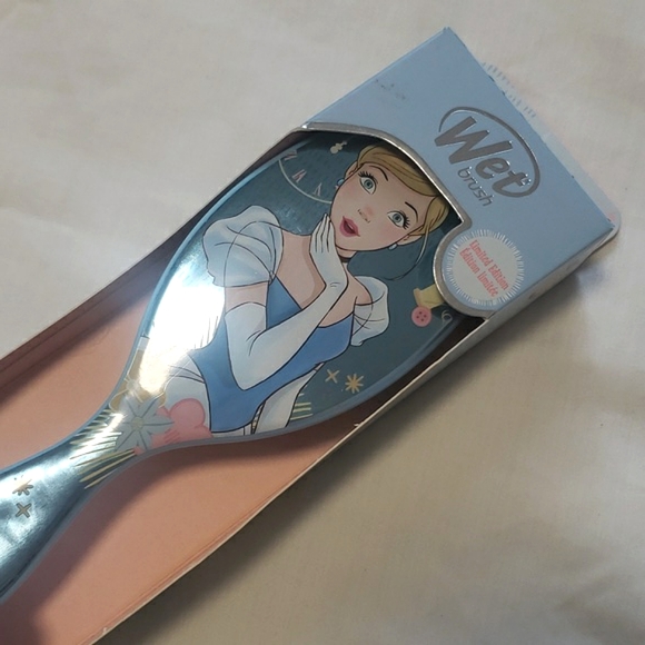 π WET Brush Original Detangler - Limited Edition - Princess Cinderella - Picture 4 of 7